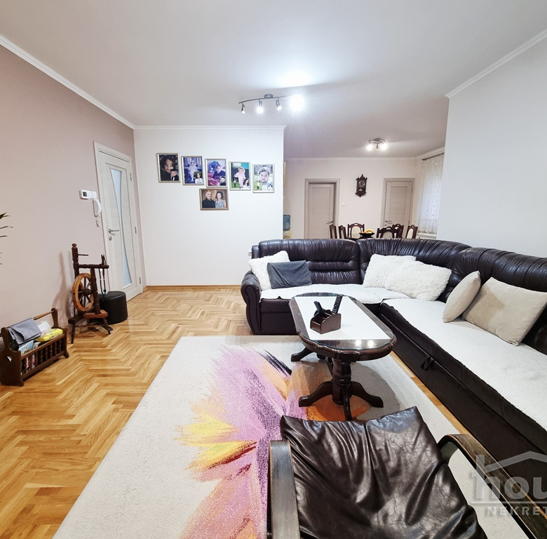 Kuća Prodaja Novi Sad  150 m2