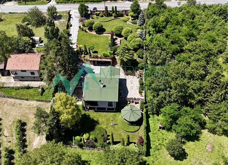 Kuća Prodaja Irig  250 m2