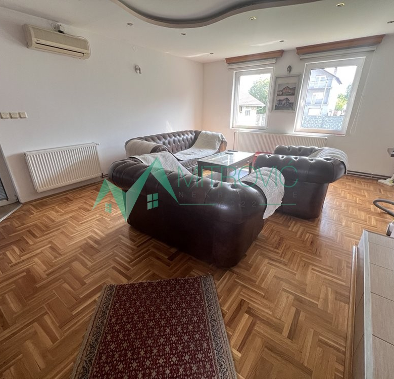 Kuća Prodaja Novi Sad  260 m2