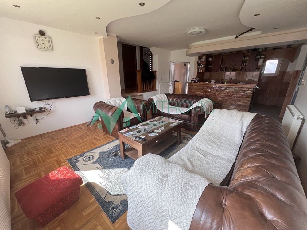 Kuća Prodaja Novi Sad  260 m2