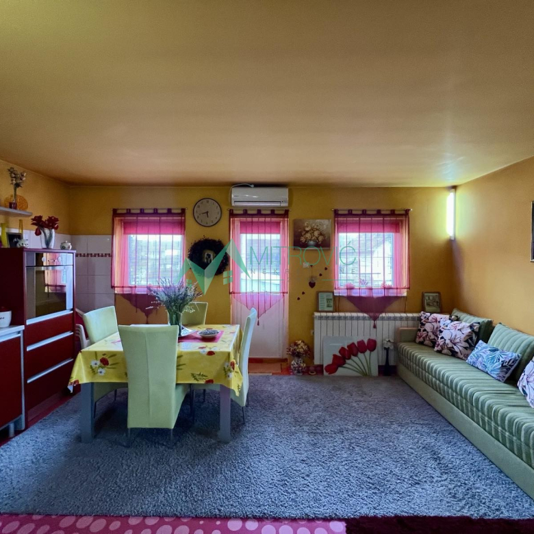 Kuća Prodaja Novi Sad  171 m2
