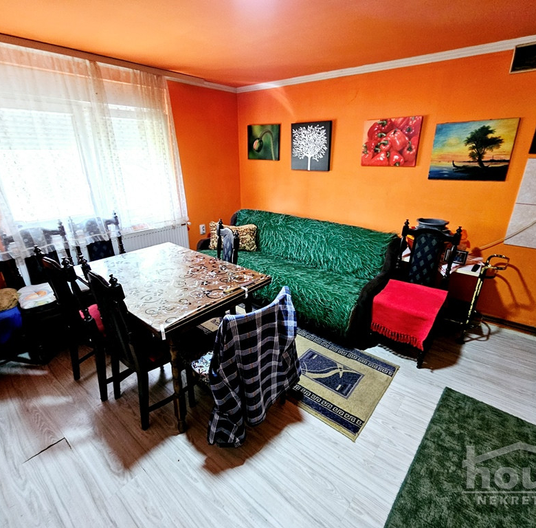Kuća Prodaja Novi Sad  220 m2