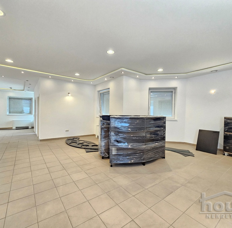 Kuća Prodaja Novi Sad  970 m2