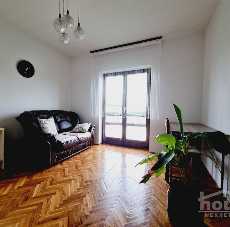Kuća Prodaja Novi Sad  963 m2