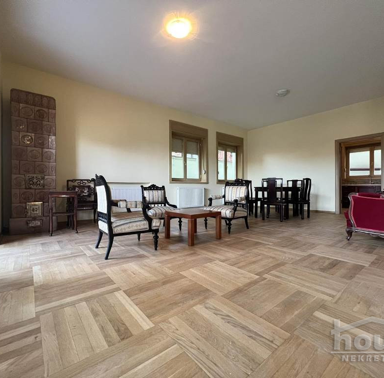 Kuća Prodaja Novi Sad  305 m2