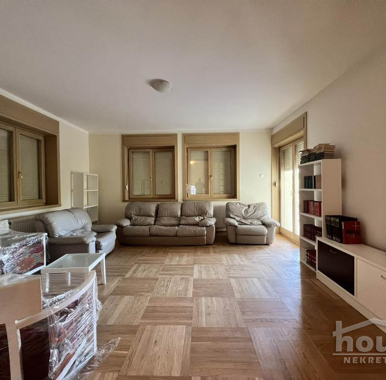 Kuća Prodaja Novi Sad  305 m2