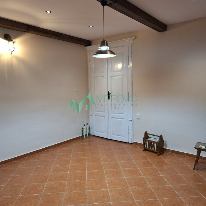 Kuća Prodaja Sremski Karlovci  224 m2