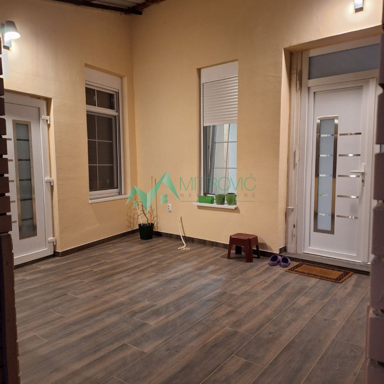 Kuća Prodaja Sremski Karlovci  224 m2