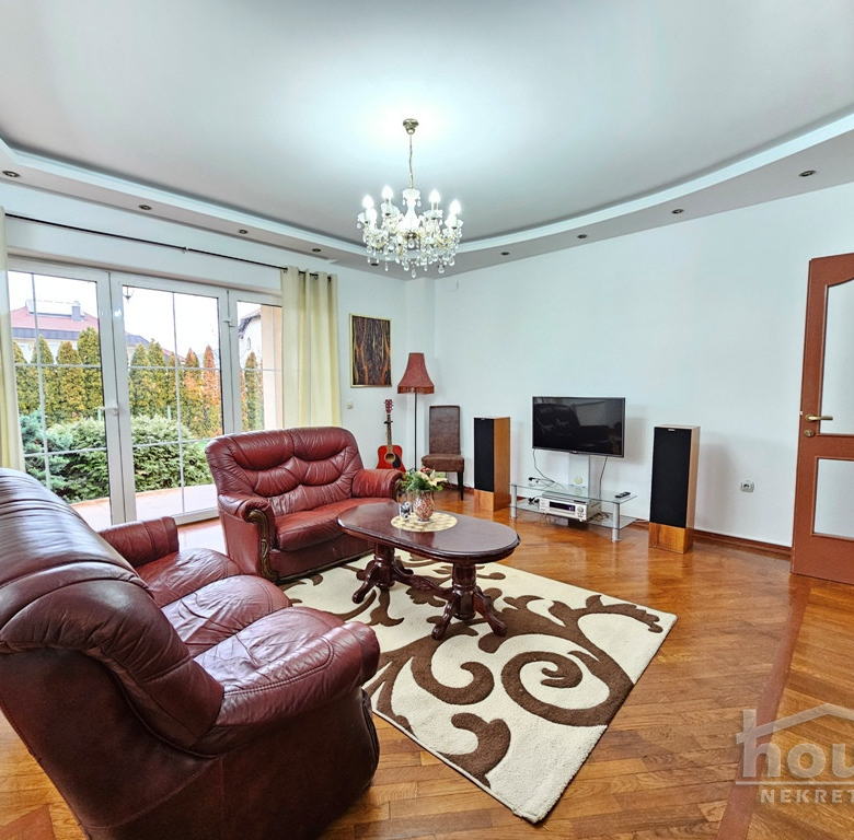 Kuća Prodaja Novi Sad  338 m2