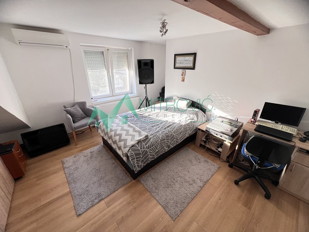 Kuća Prodaja Novi Sad  166 m2