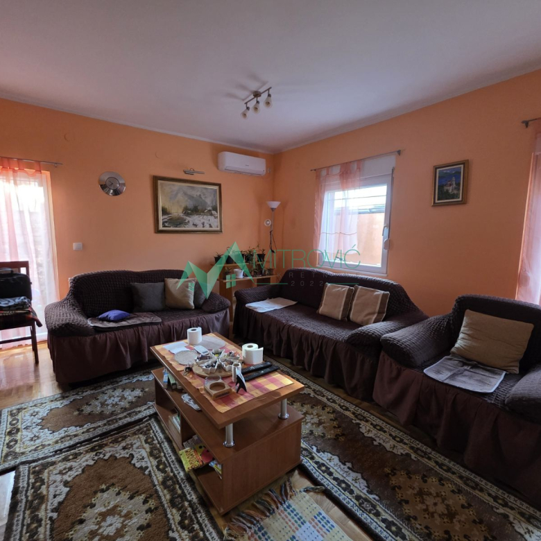 Kuća Prodaja Novi Sad  144 m2