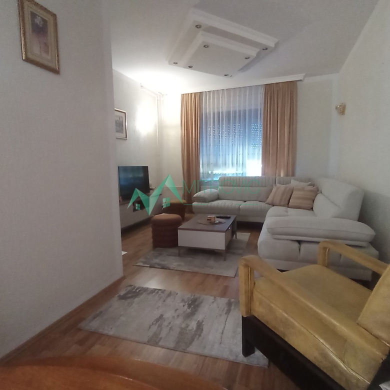 Kuća Prodaja Veternik  139 m2