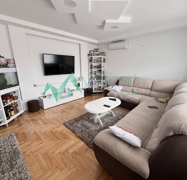 Kuća Prodaja Petrovaradin  95 m2