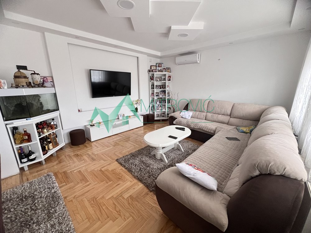 Kuća Prodaja Petrovaradin  95 m2