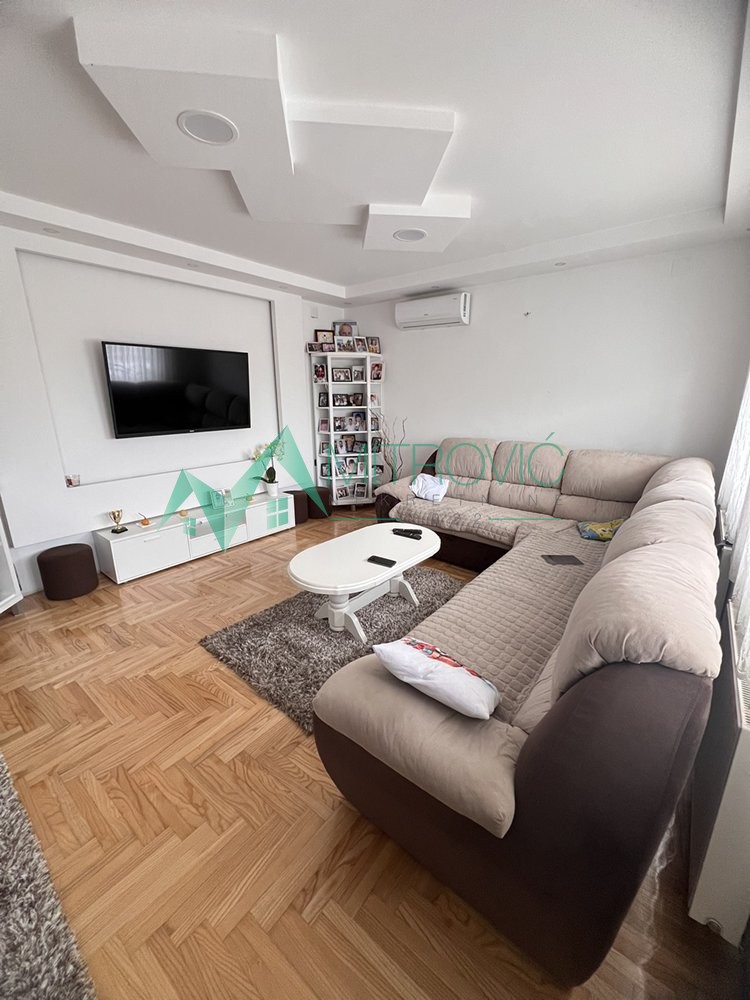Kuća Prodaja Petrovaradin  95 m2