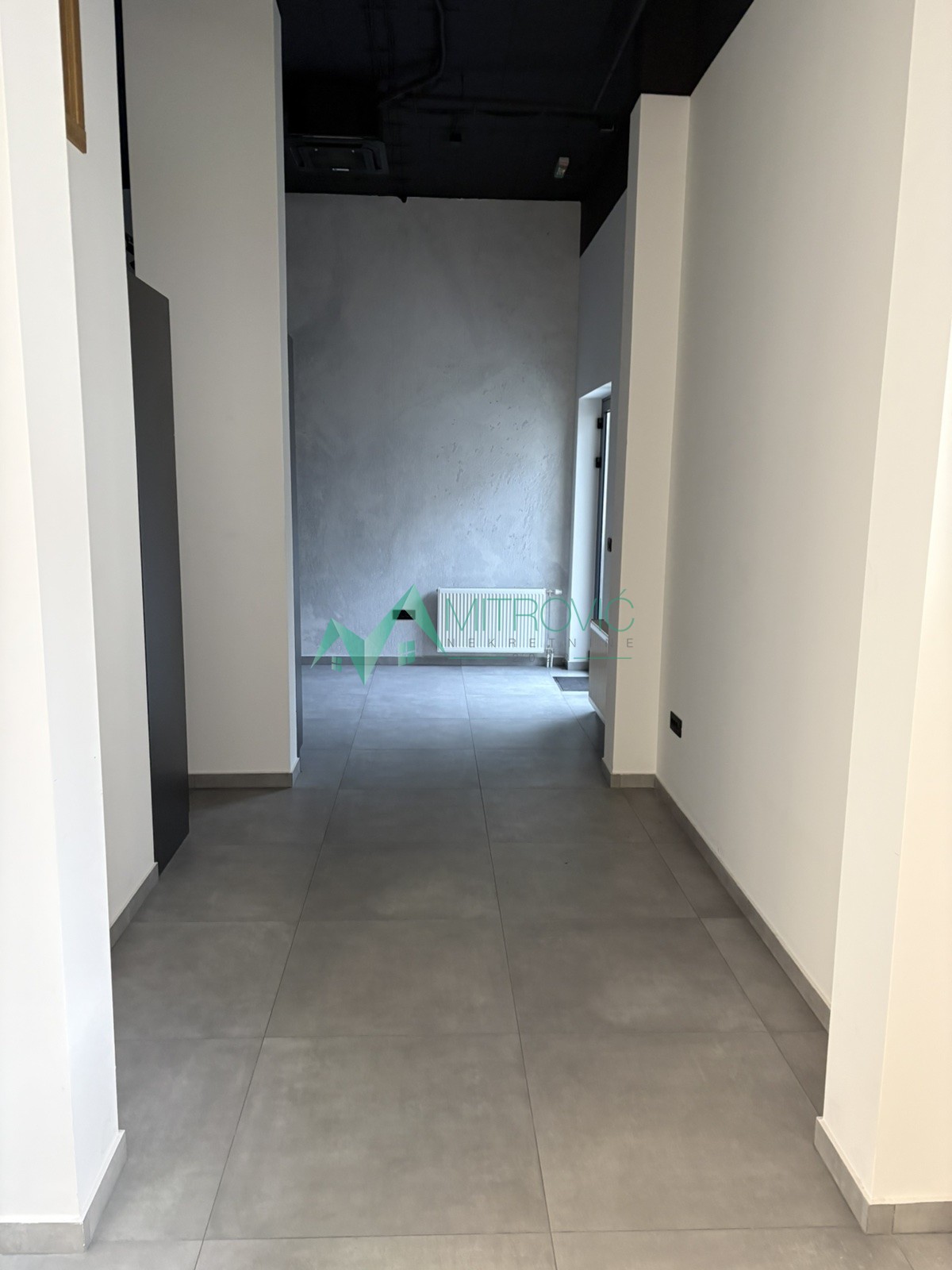 Lokal Prodaja Novi Sad  192 m2