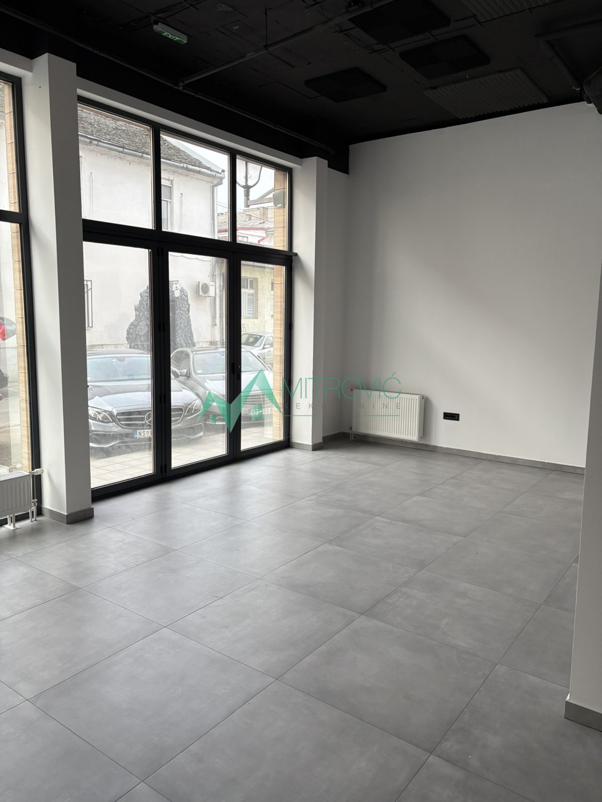 Lokal Prodaja Novi Sad  192 m2