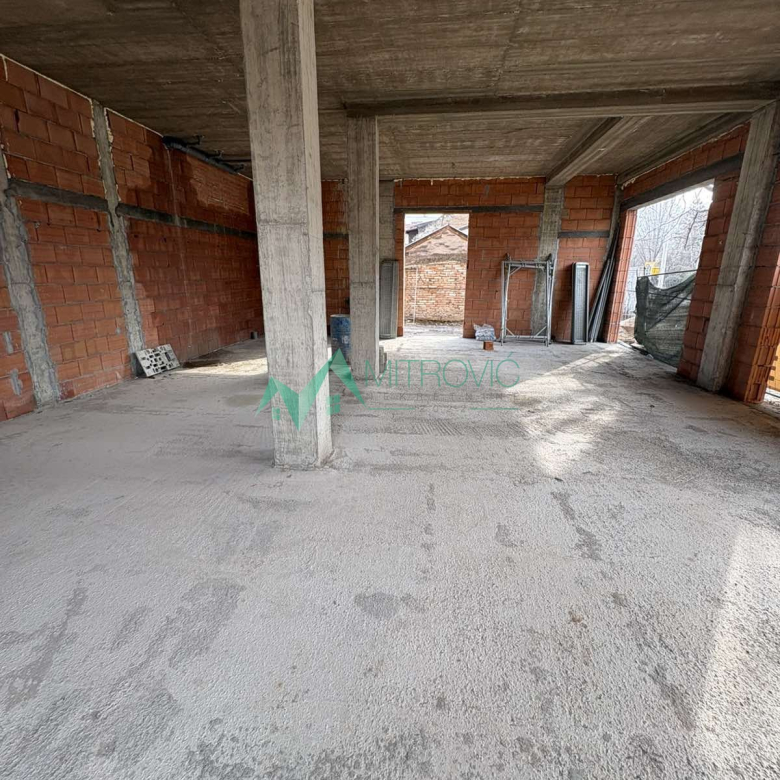 Lokal Prodaja Petrovaradin  104 m2