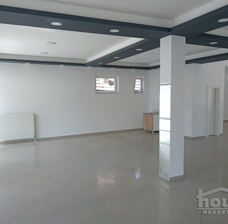 Lokal Prodaja Novi Sad  390 m2