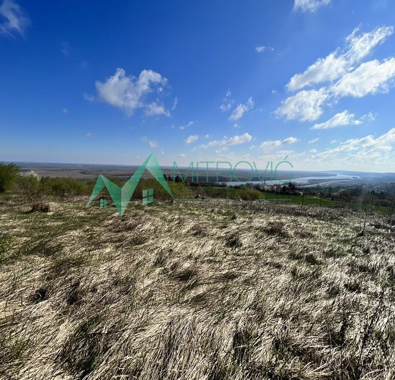 Plac Prodaja Sremski Karlovci  8048 m2