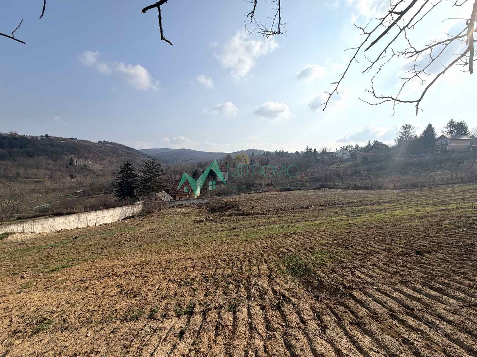 Plac Prodaja Sremska Kamenica Plac Prodaja Sremska Kamenica 1827 m2