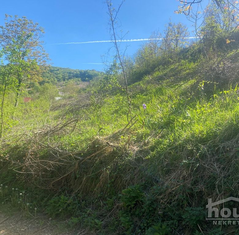 Plac – Novi Sad, Dumbovo  – ID 7081138.