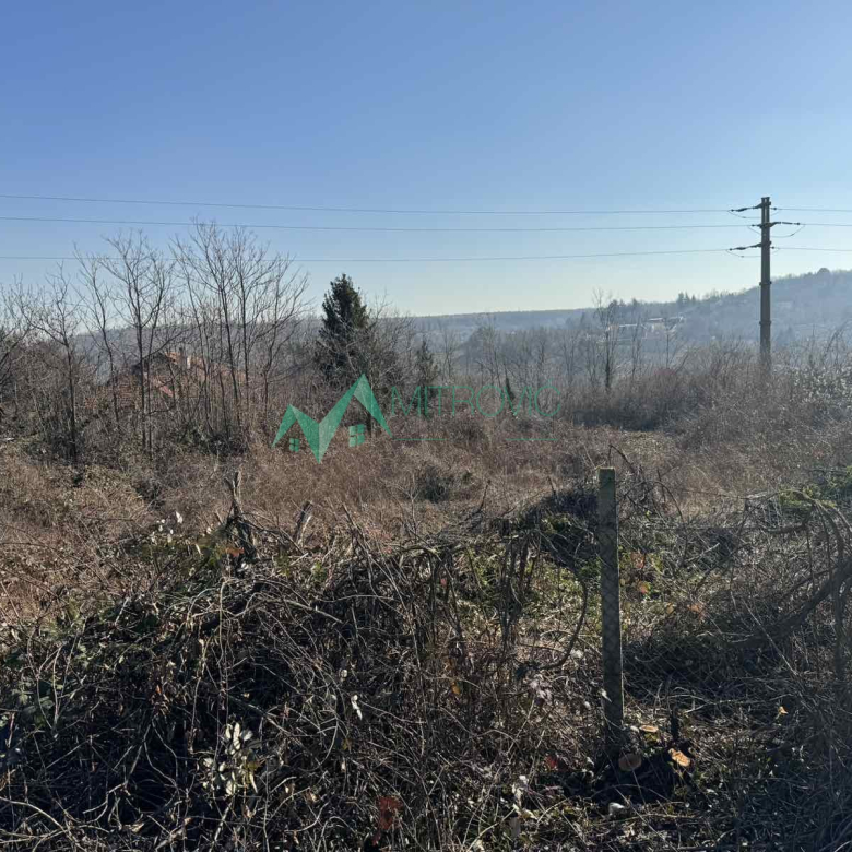 Plac Prodaja Sremska Kamenica  1604 m2