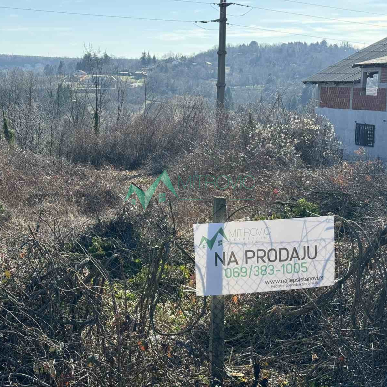 Plac Prodaja Sremska Kamenica  1604 m2