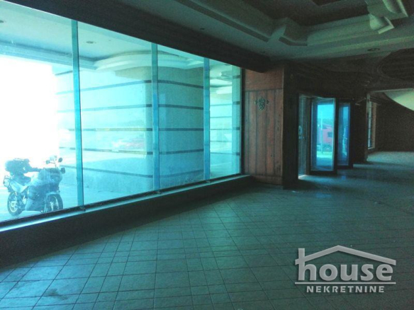Lokal Prodaja Novi Sad  4451 m2