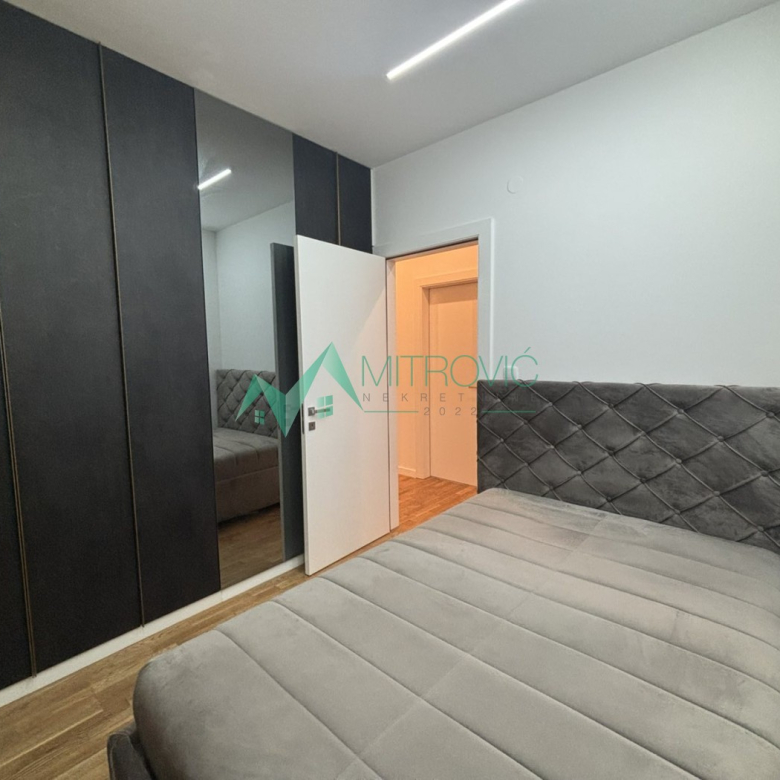 Stan Prodaja Petrovaradin  42 m2