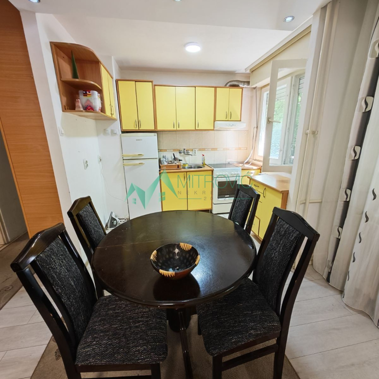 Stan Prodaja Novi Sad  43 m2