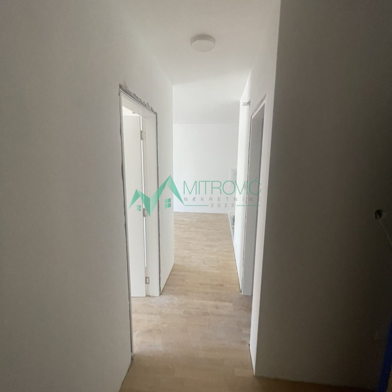 Stan Prodaja Novi Sad  55 m2