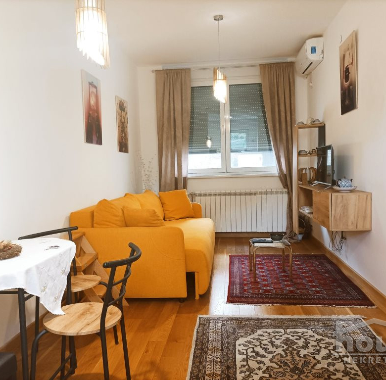 Stan Prodaja Novi Sad  35 m2