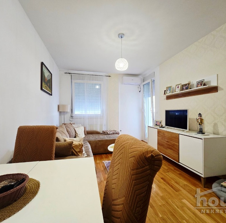 Stan Prodaja Novi Sad  40 m2