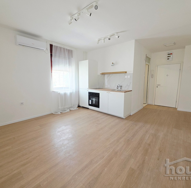 Stan Prodaja Novi Sad  30 m2