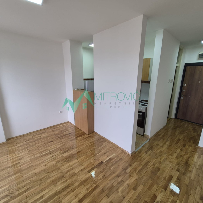 Stan Prodaja Novi Sad  23 m2