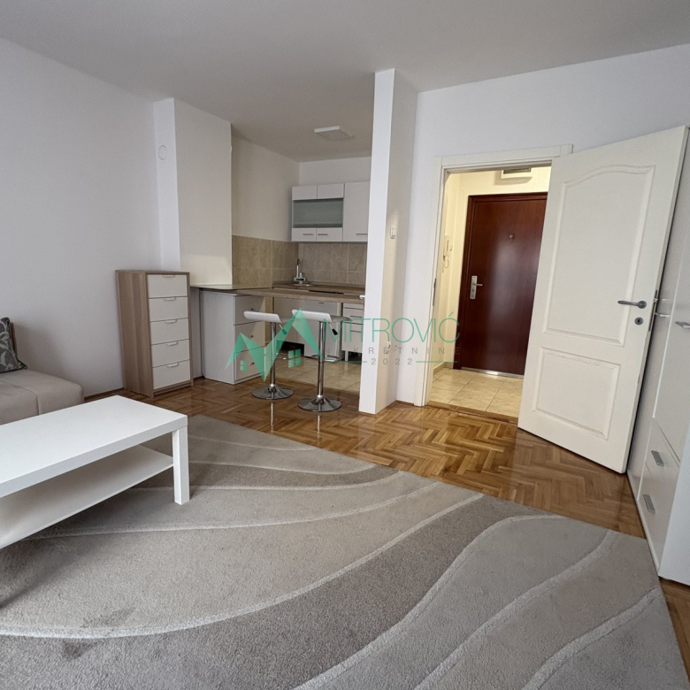 Stan Prodaja Novi Sad  29 m2