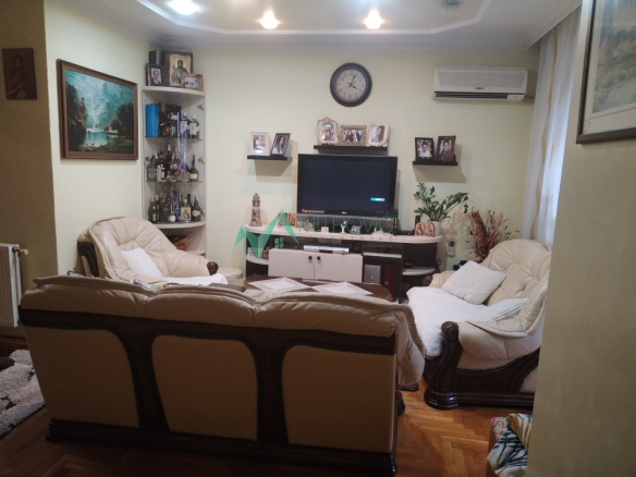 Stan Prodaja Novi Sad  77 m2