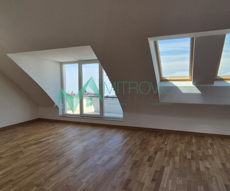 Stan Prodaja Petrovaradin  84 m2