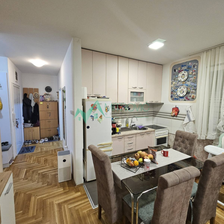 Stan Prodaja Novi Sad  49 m2