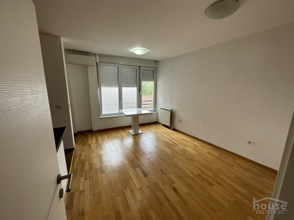 Stan Prodaja Novi Sad  48 m2