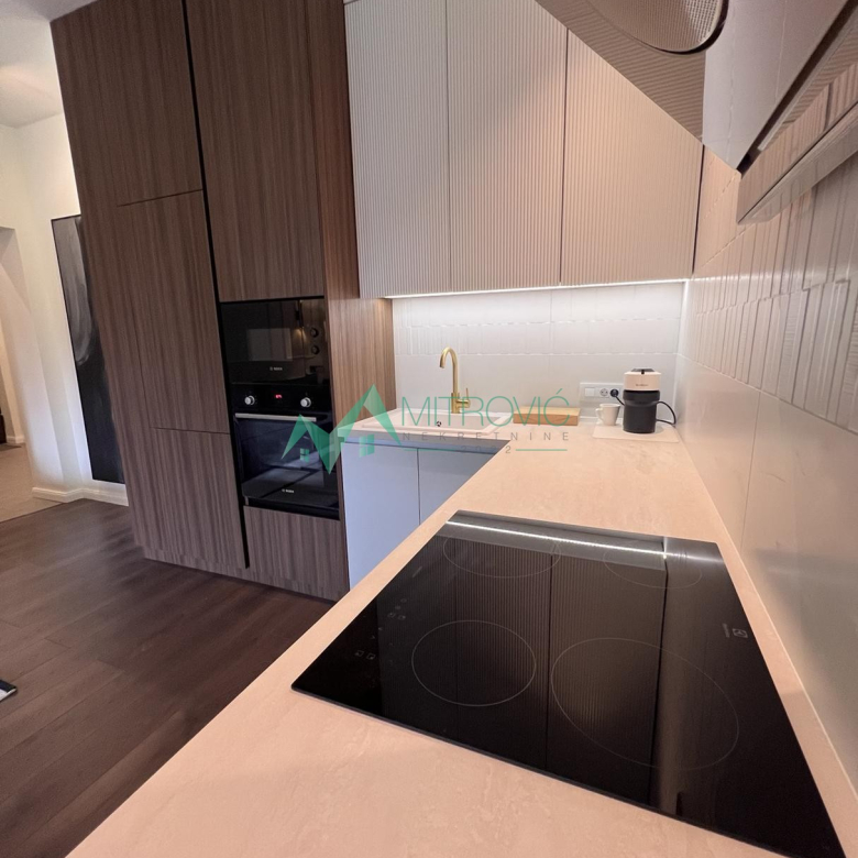 Stan Prodaja Novi Sad  85 m2