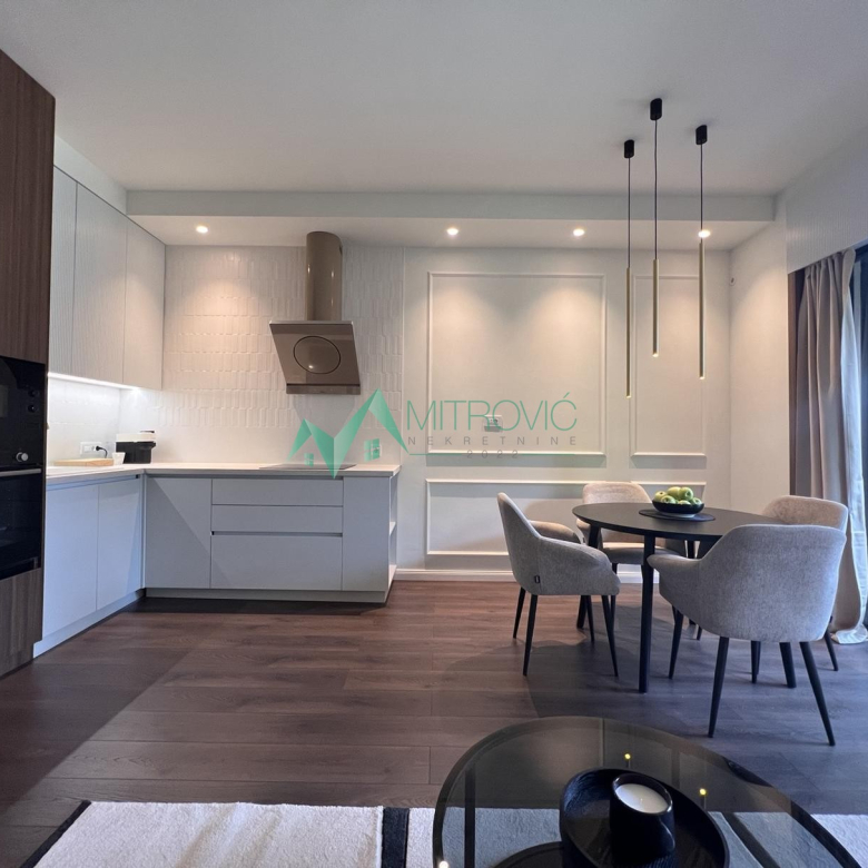 Stan Prodaja Novi Sad  85 m2