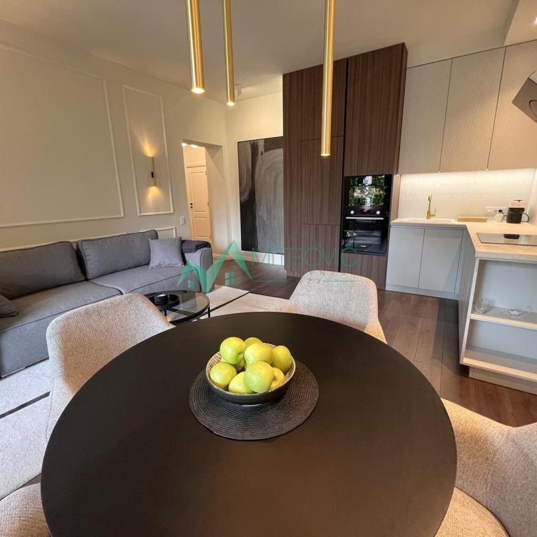 Stan Prodaja Novi Sad  85 m2