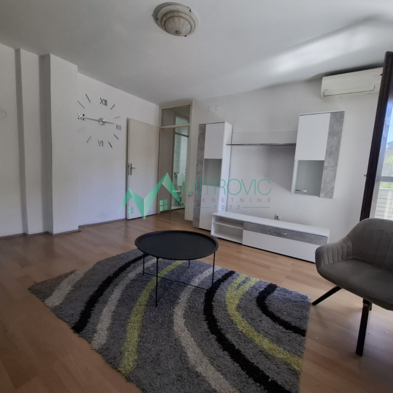 Stan Prodaja Novi Sad  58 m2