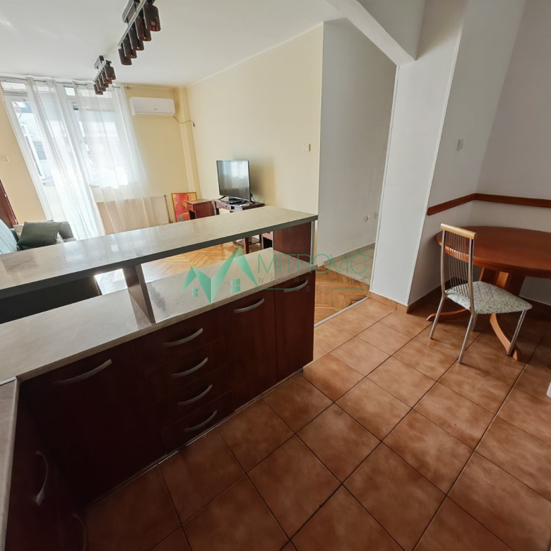 Stan Prodaja Novi Sad  70 m2