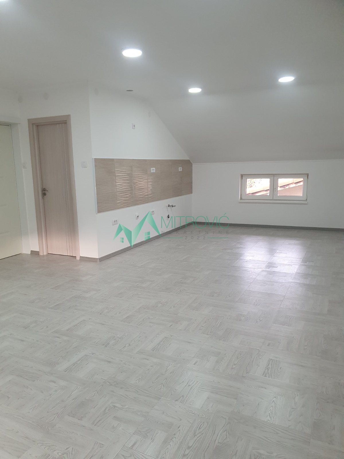 Stan Prodaja Novi Sad  71 m2