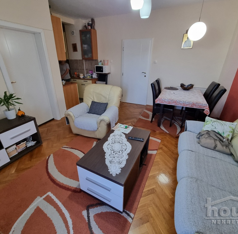 Stan Prodaja Novi Sad  65 m2