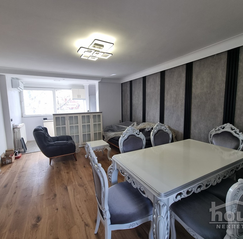 Stan Prodaja Novi Sad  74 m2