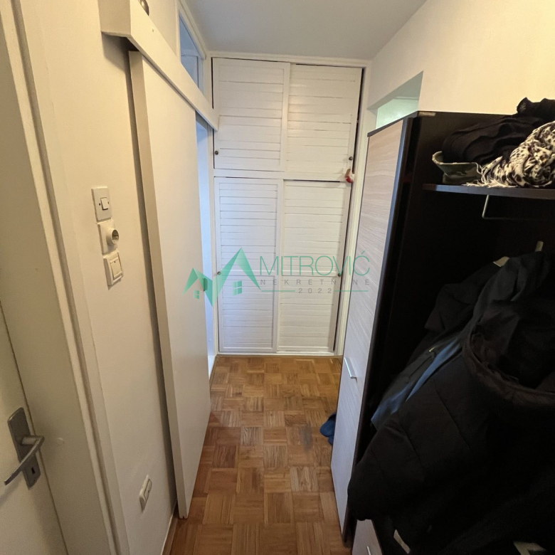 Stan Prodaja Novi Sad  60 m2